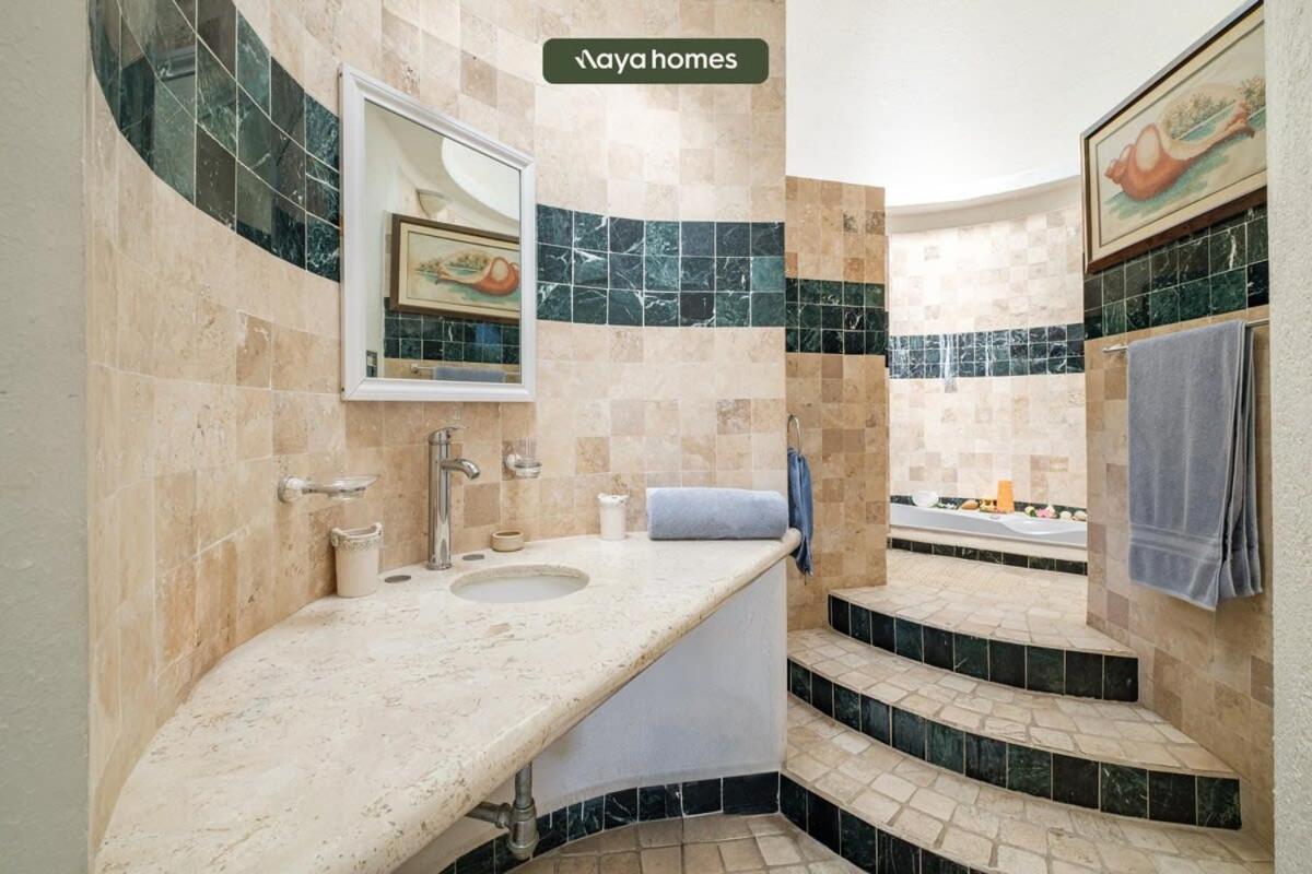 Amazing House With Private Pool - Tennis & Paddle Court * Acapulco