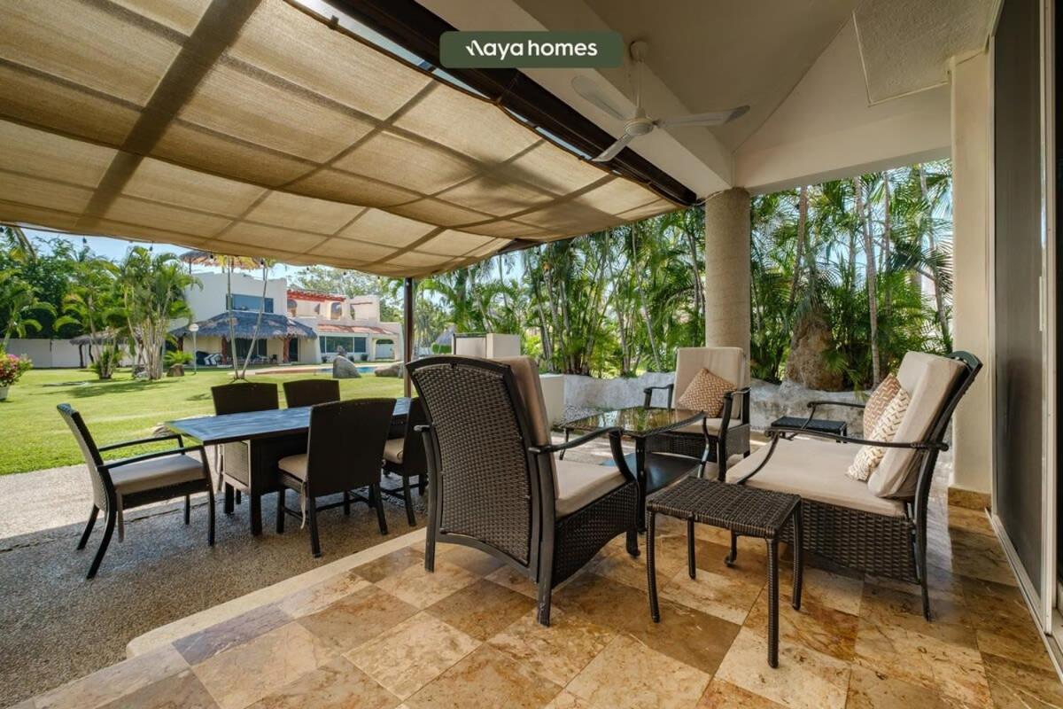 Amazing House With Private Pool - Tennis & Paddle Court *