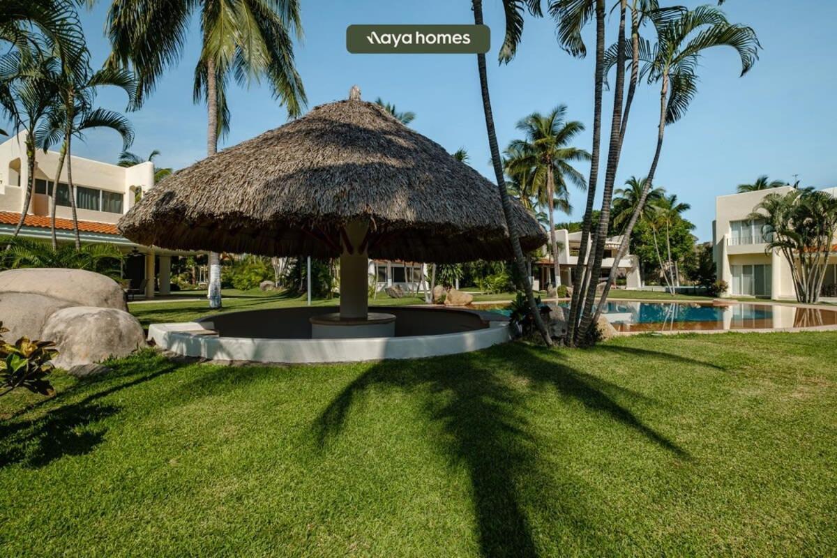 Amazing House With Private Pool - Tennis & Paddle Court Holiday home *