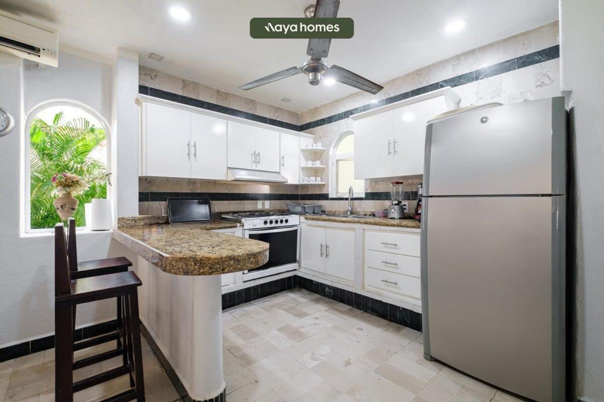 Amazing House With Private Pool - Tennis & Paddle Court * Acapulco