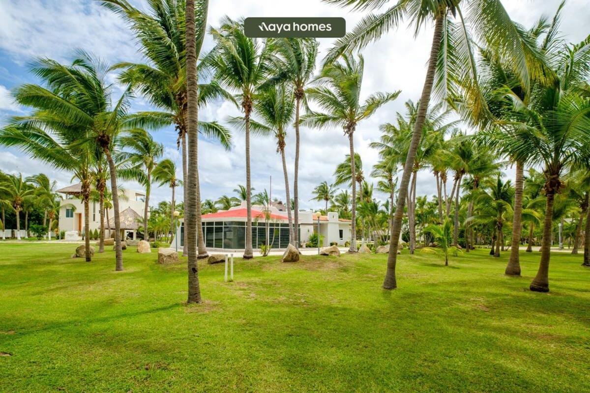 Amazing House With Private Pool - Tennis & Paddle Court Holiday home