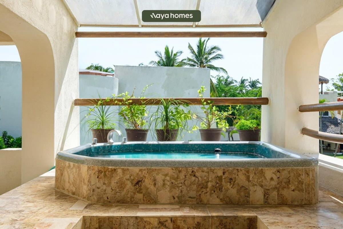 Amazing House With Private Pool - Tennis & Paddle Court