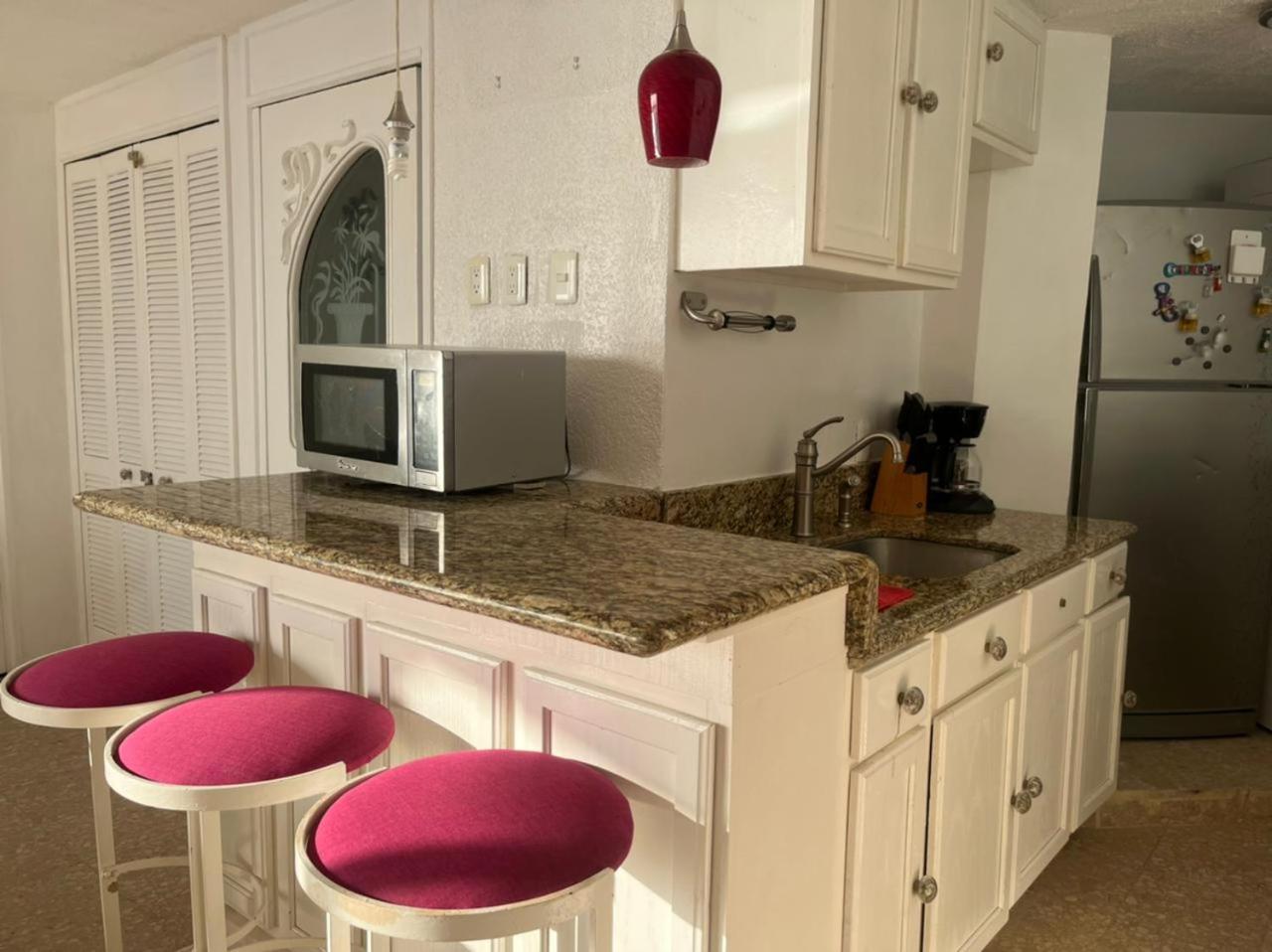 28 Bonito Departamento A Pie De Playa Con Vista A La Bahia En La Palapa * Acapulco