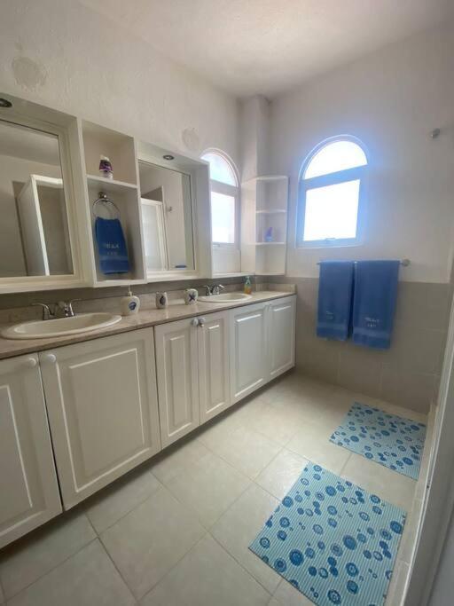 Holiday home Beautiful House In Secure Subdivision