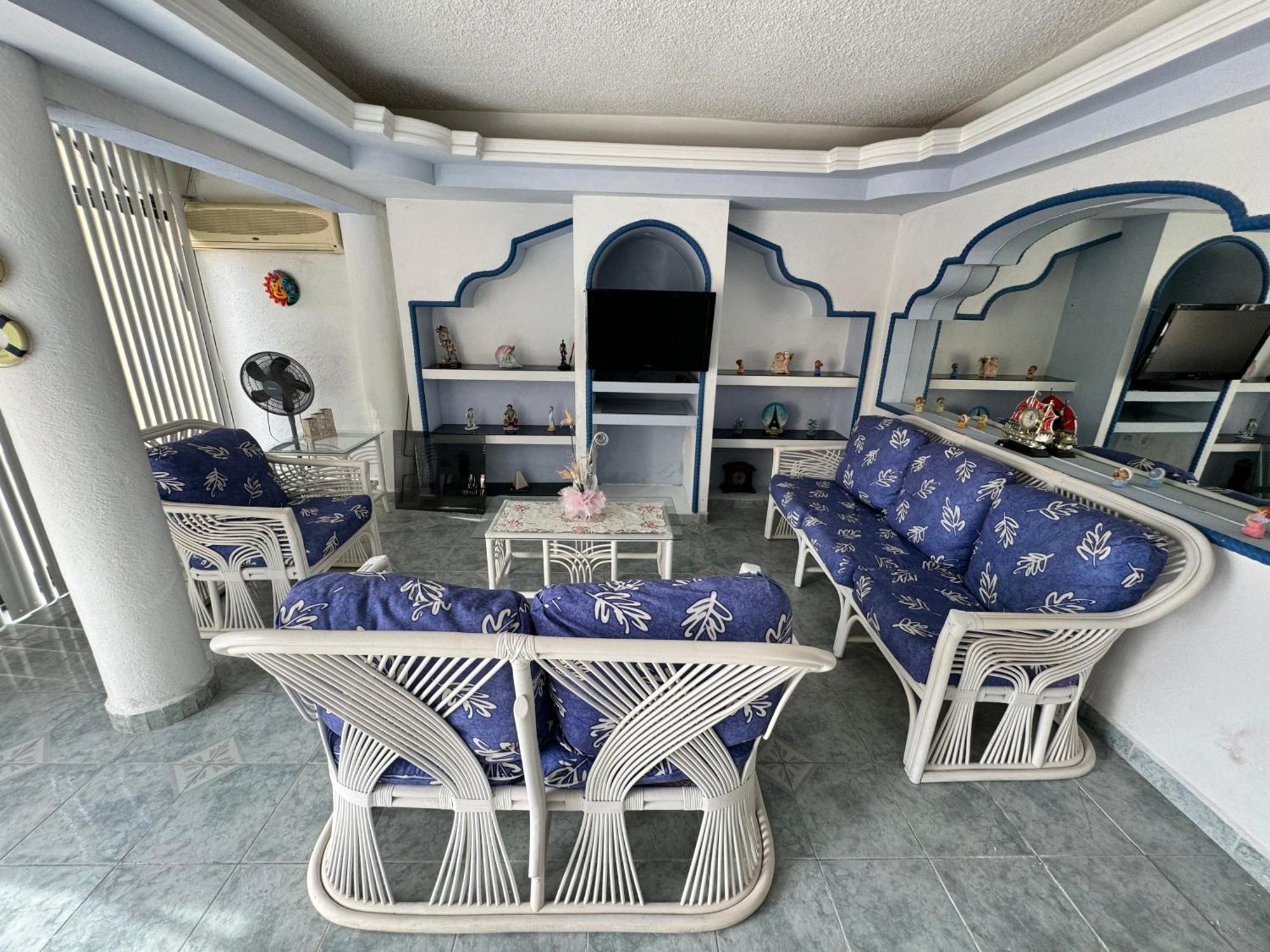 Blue Coast With Pool And Ocean View 10 To 35 P Holiday home