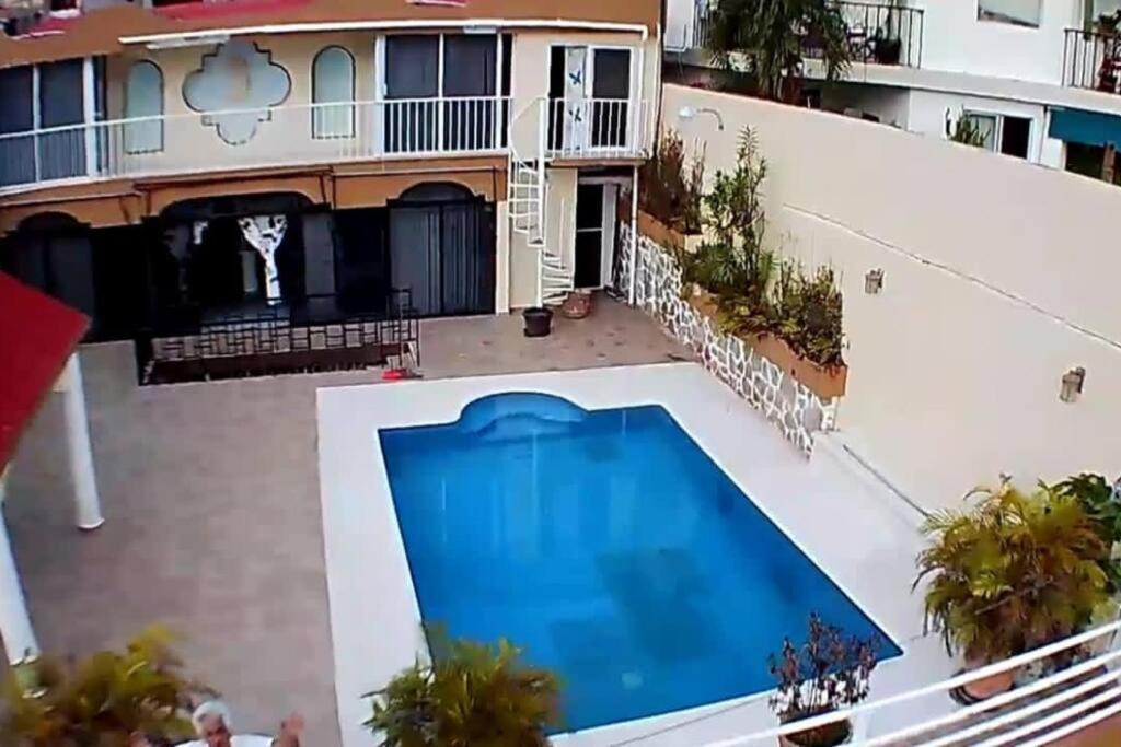 Blue Coast With Pool And Ocean View 10 To 35 P