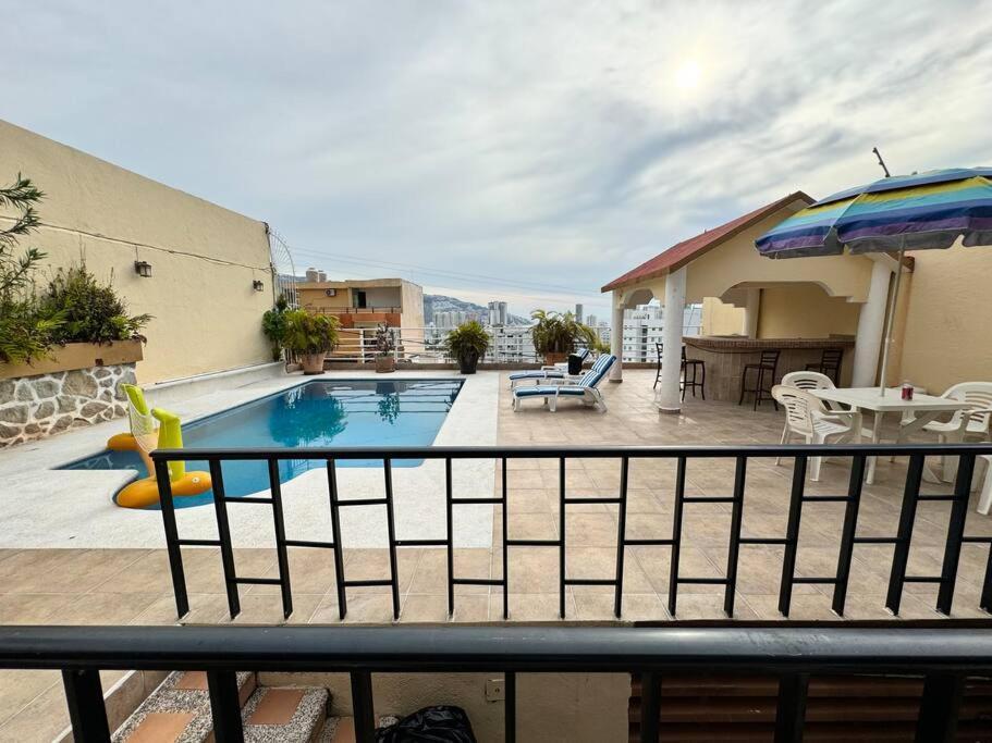 Blue Coast With Pool And Ocean View 10 To 35 P Holiday home *