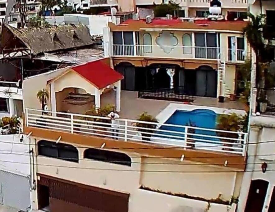 Blue Coast With Pool And Ocean View 10 To 35 P Holiday home *