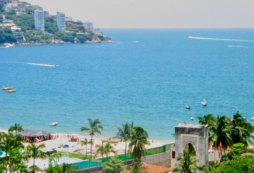 Blue Coast With Pool And Ocean View 10 To 35 P * Acapulco