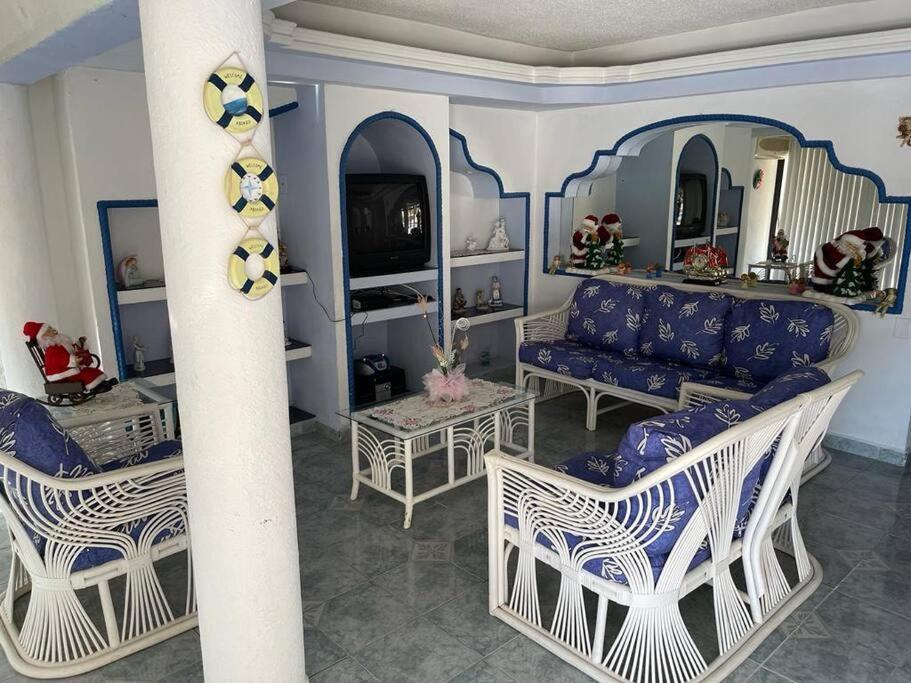 Blue Coast With Pool And Ocean View 10 To 35 P Holiday home Acapulco
