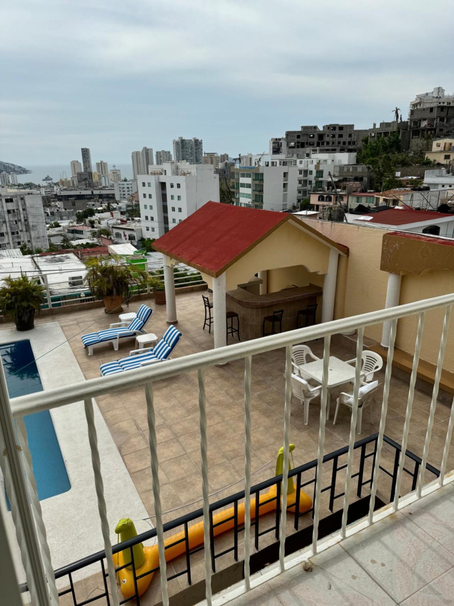 Blue Coast With Pool And Ocean View 10 To 35 P * Acapulco