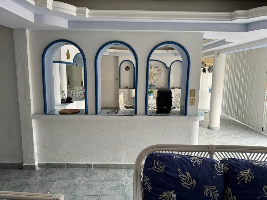 Blue Coast With Pool And Ocean View 10 To 35 P Holiday home