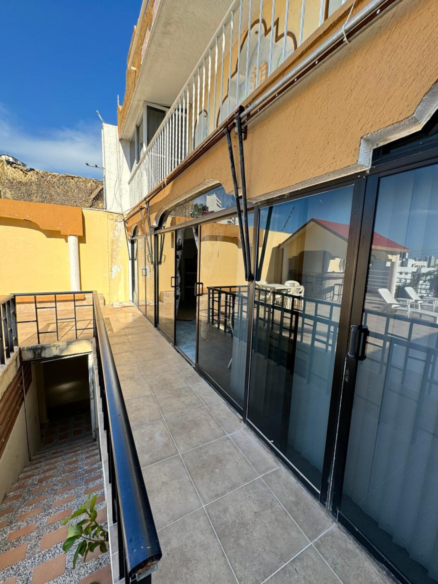Blue Coast With Pool And Ocean View 10 To 35 P