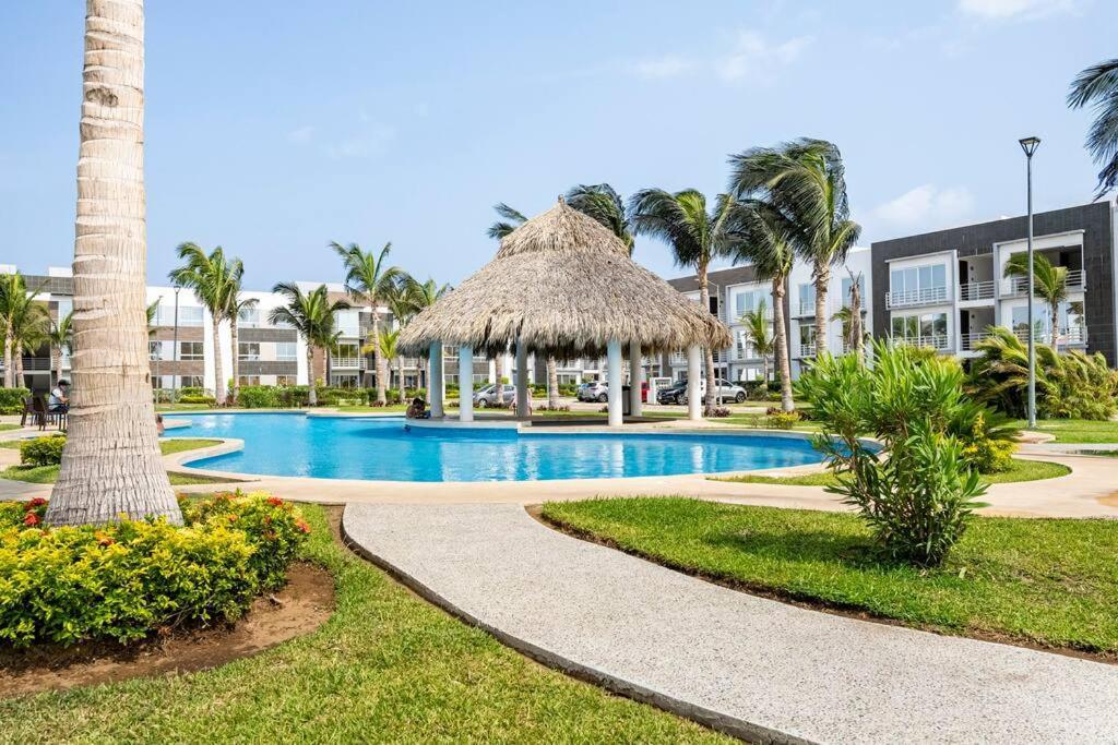 Hermoso Departamento Con Club De Playa En Diamante *