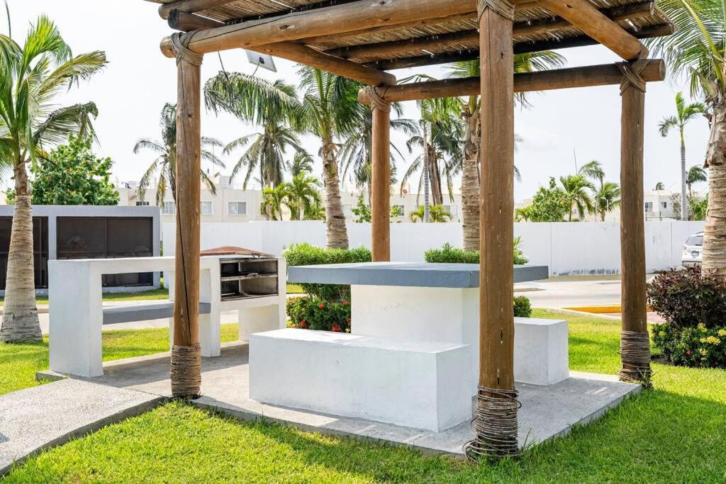 Hermoso Departamento Con Club De Playa En Diamante