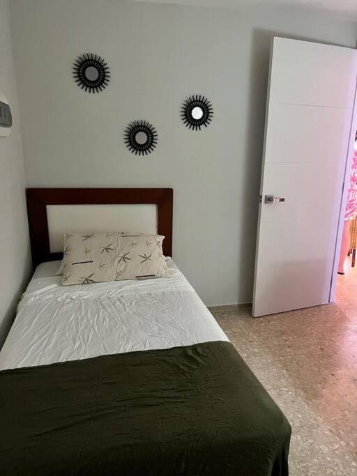 Depa A Orilla De Playa Y Vista Al Mar Acapulco