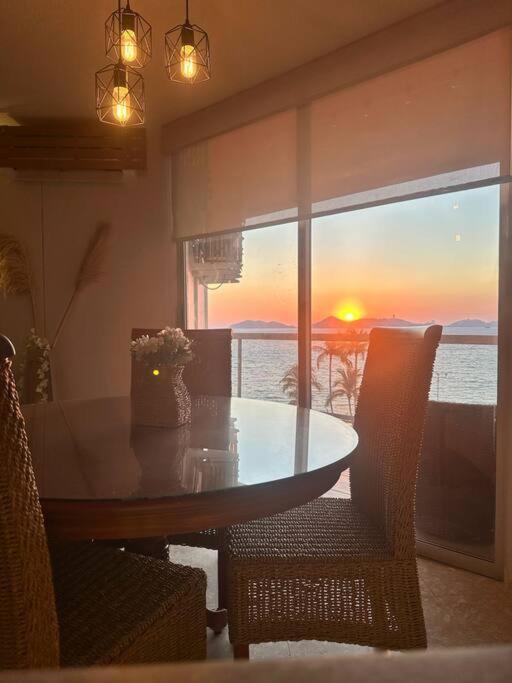 Depa A Orilla De Playa Y Vista Al Mar Apartment Acapulco