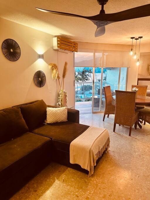 Apartment Depa A Orilla De Playa Y Vista Al Mar Acapulco