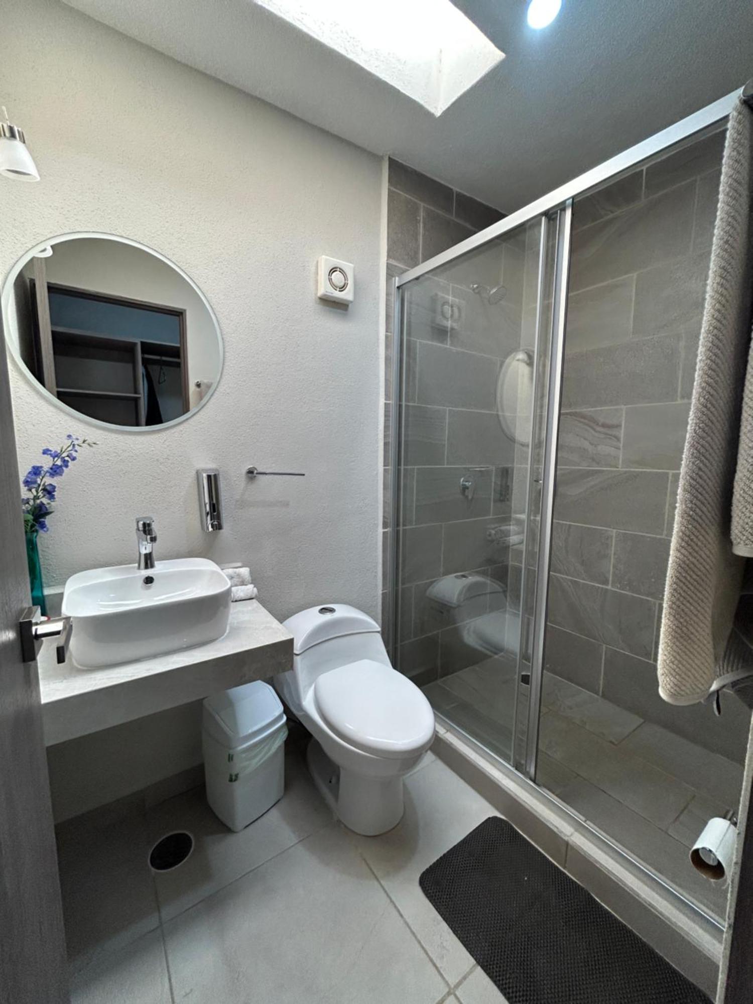 New Modern Diamante House Getaway With Pool View And Club Holiday home *