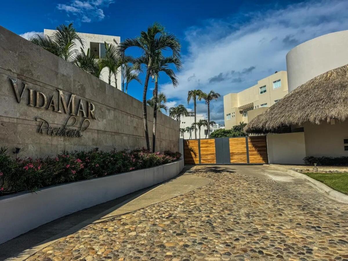 Ph In Diamante With Private Rooftop Apartment