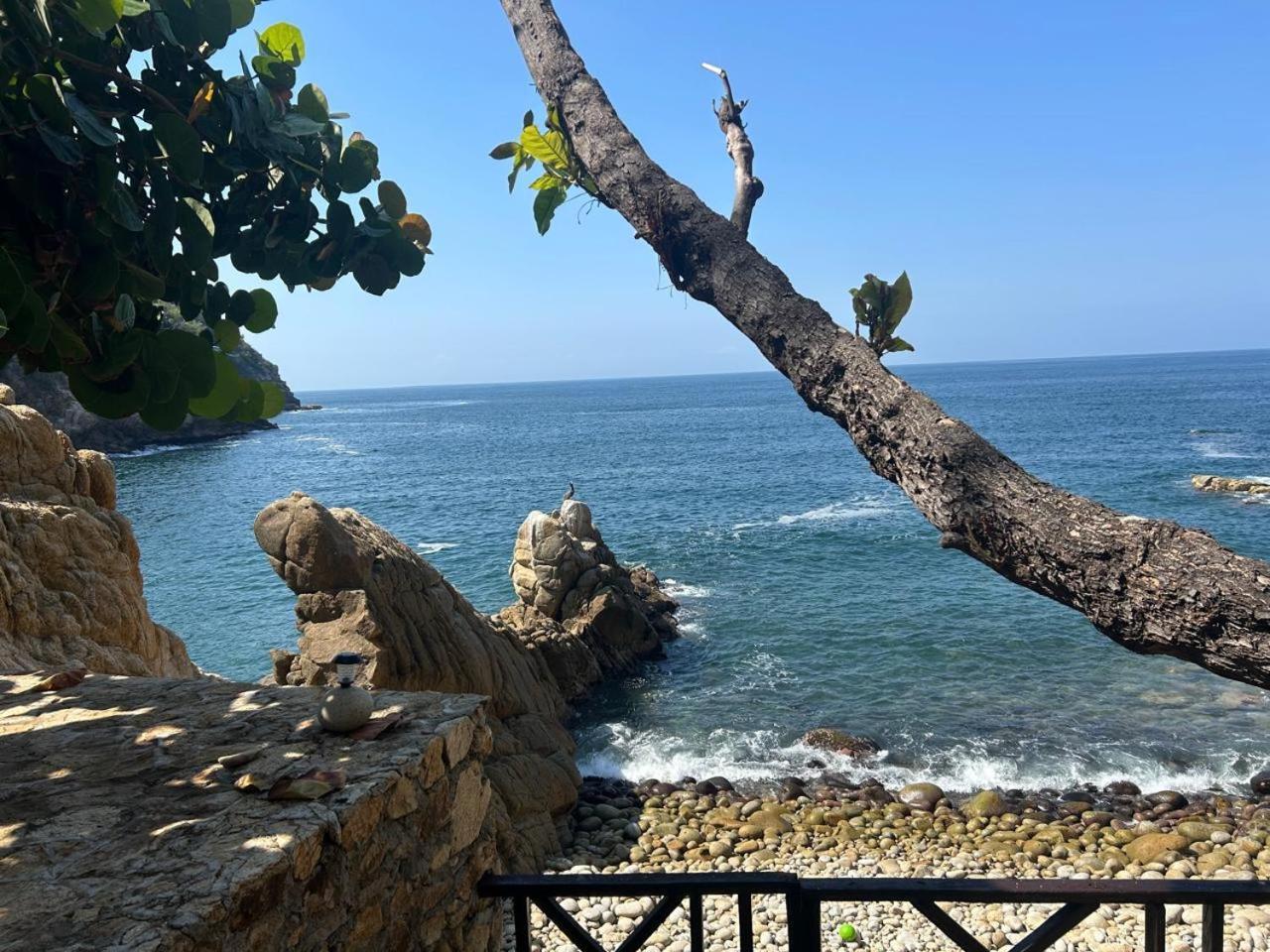 Acapulco, Gro Casi El Cielo *