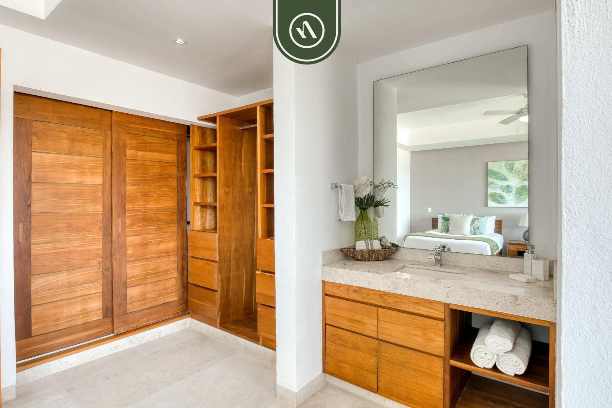 Apartment Luxury 4 Bedroom - Amazing Bay View - Pool *