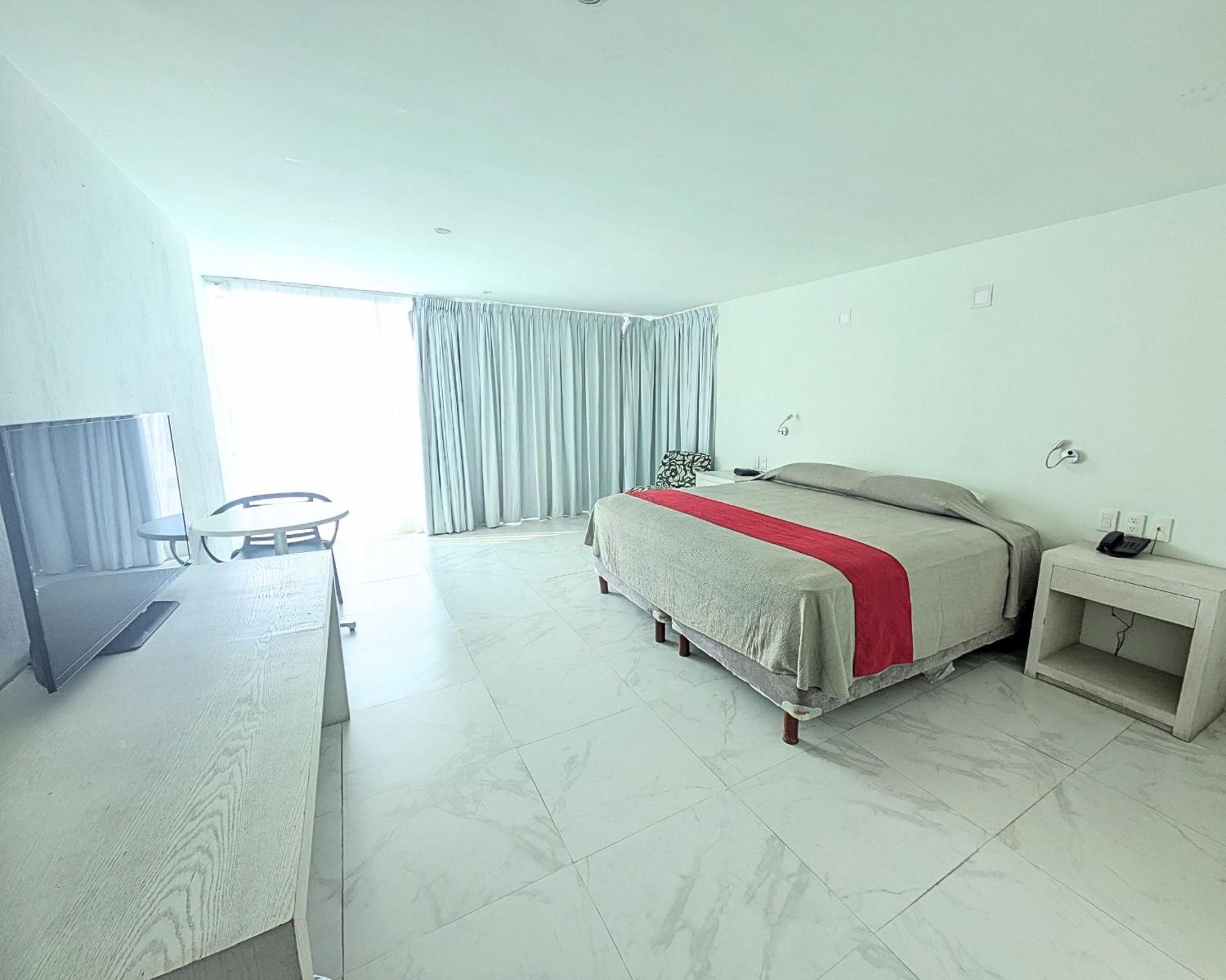 We Hotel Acapulco