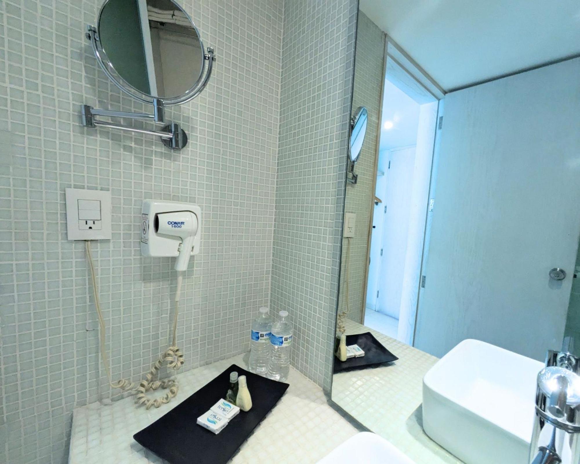 Hotel We 3*