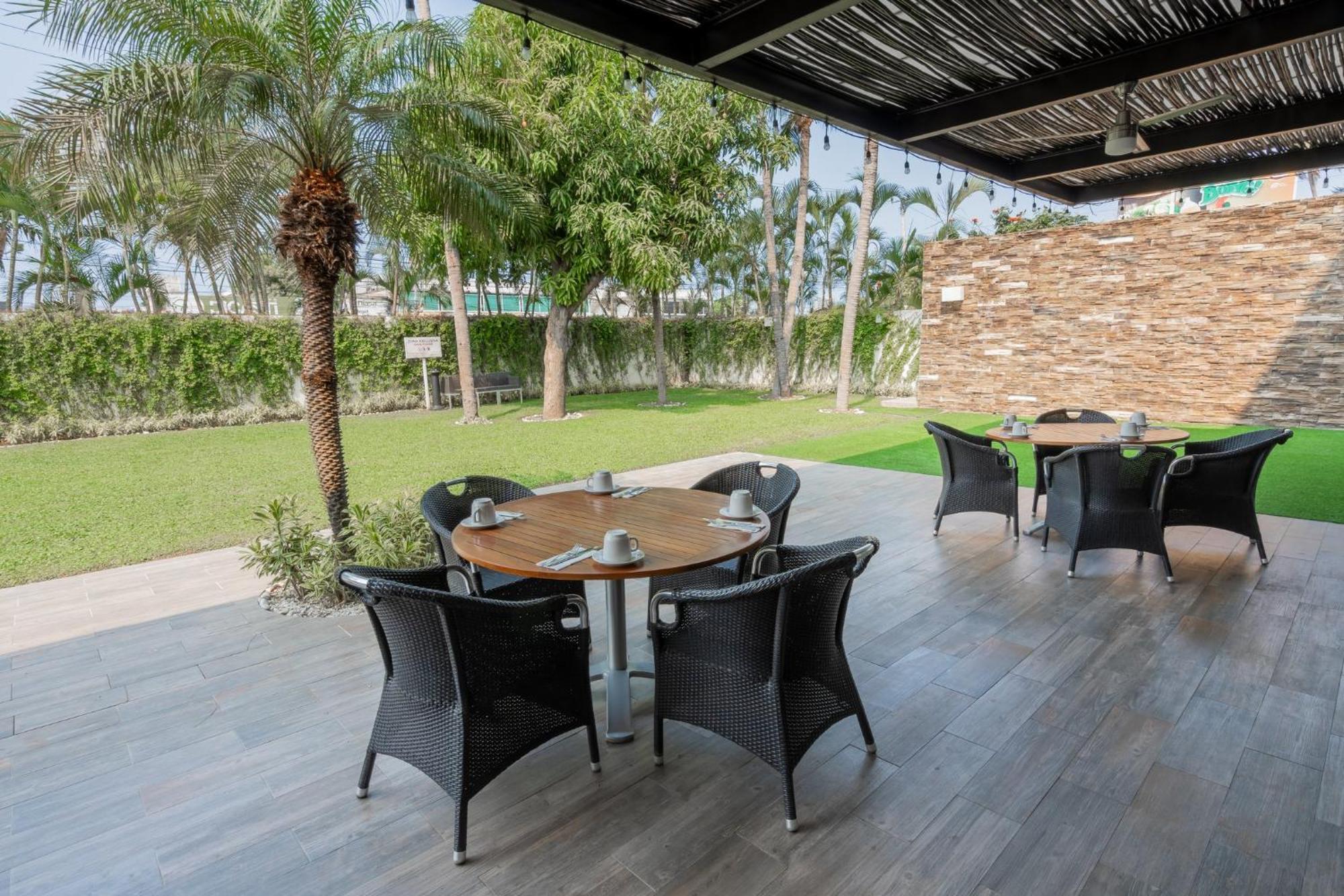 Hotel La Isla By Ihg 4*