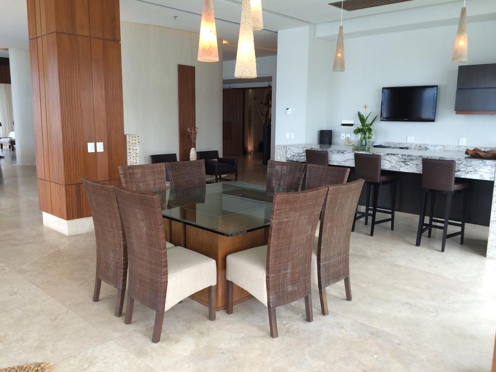 Presidential By Grand Villa Acapulco