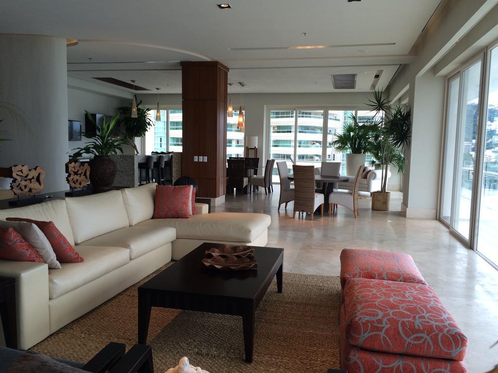 Presidential By Grand Villa Acapulco