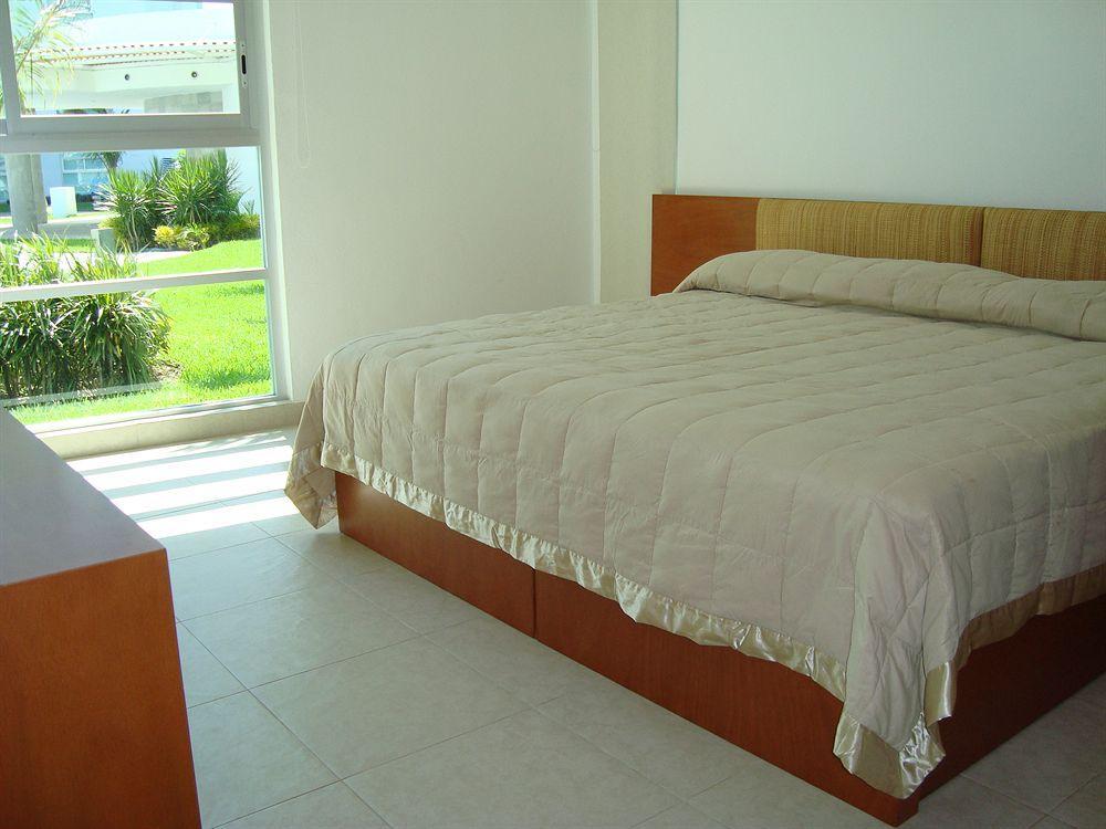 Hotel Mayan Lakes Acapulco