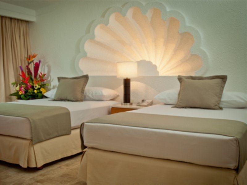 Park Royal 4*