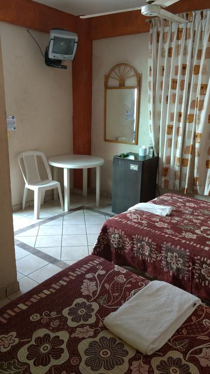 Y Olivares Guest house