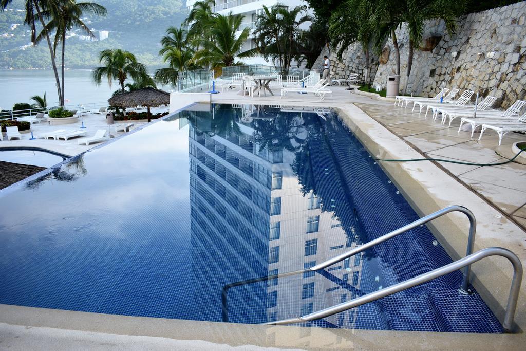 Torre Blanca Diamante Apartment