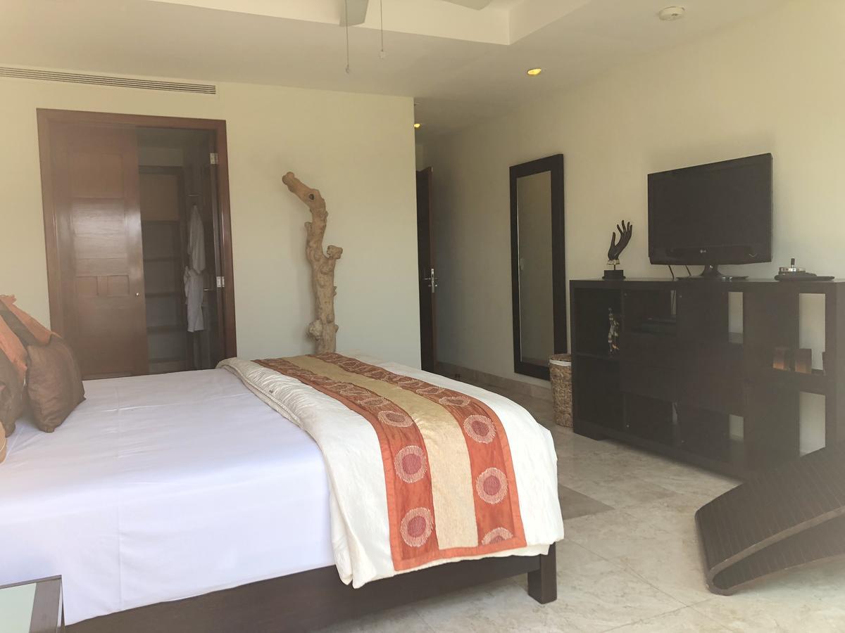 Apartamento B Pichilingue Esmeralda Apt & Beach Club *