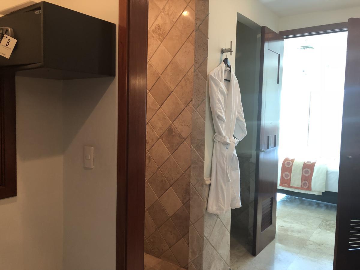 B Pichilingue Esmeralda Apt & Beach Club Apartamento *