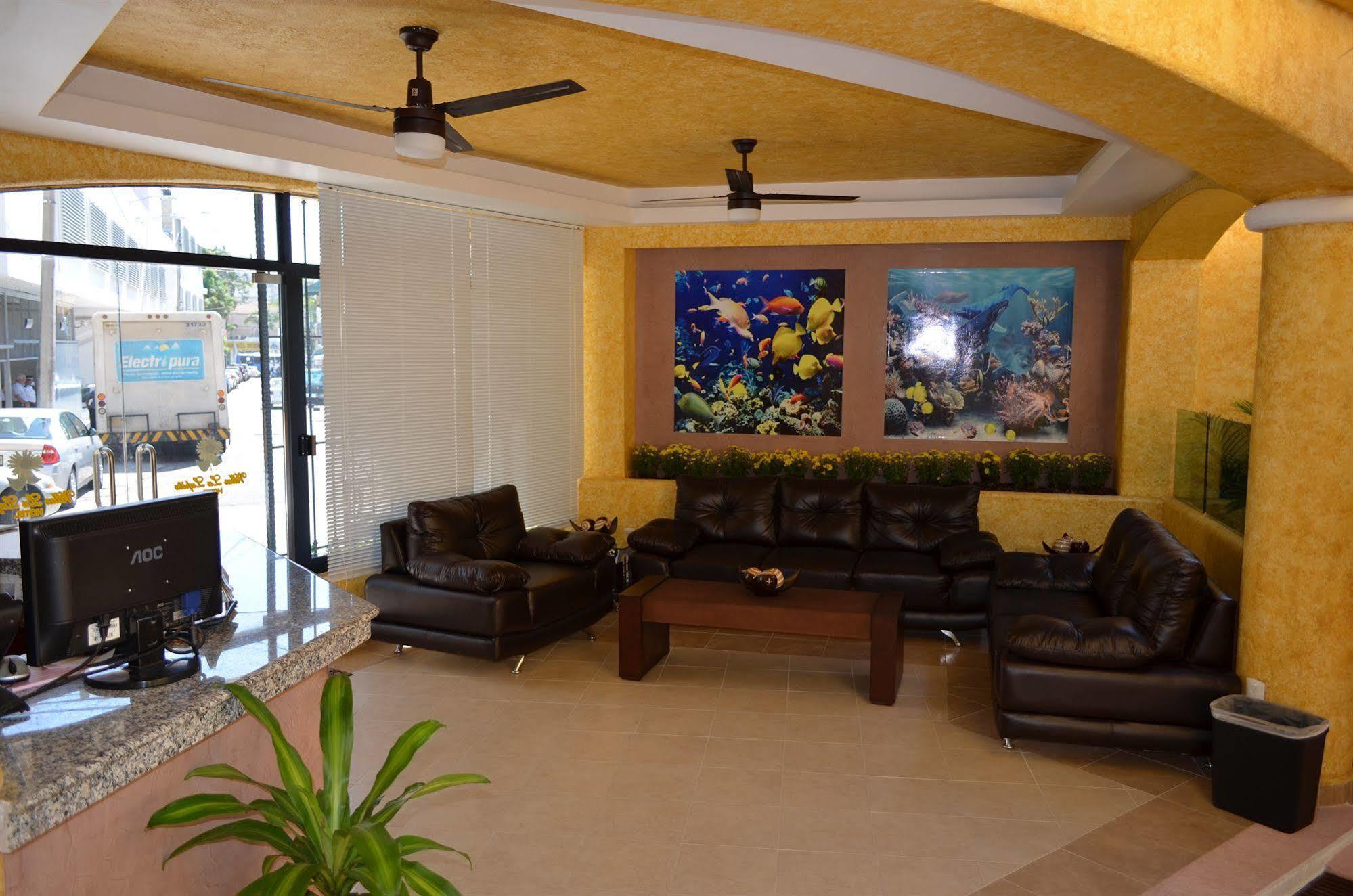 La Lupita Hotel 3*