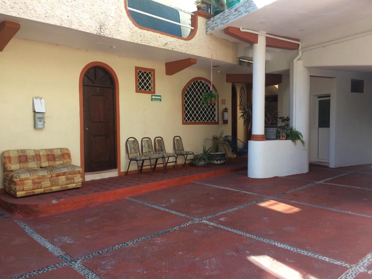 Guest house Y Olivares Acapulco