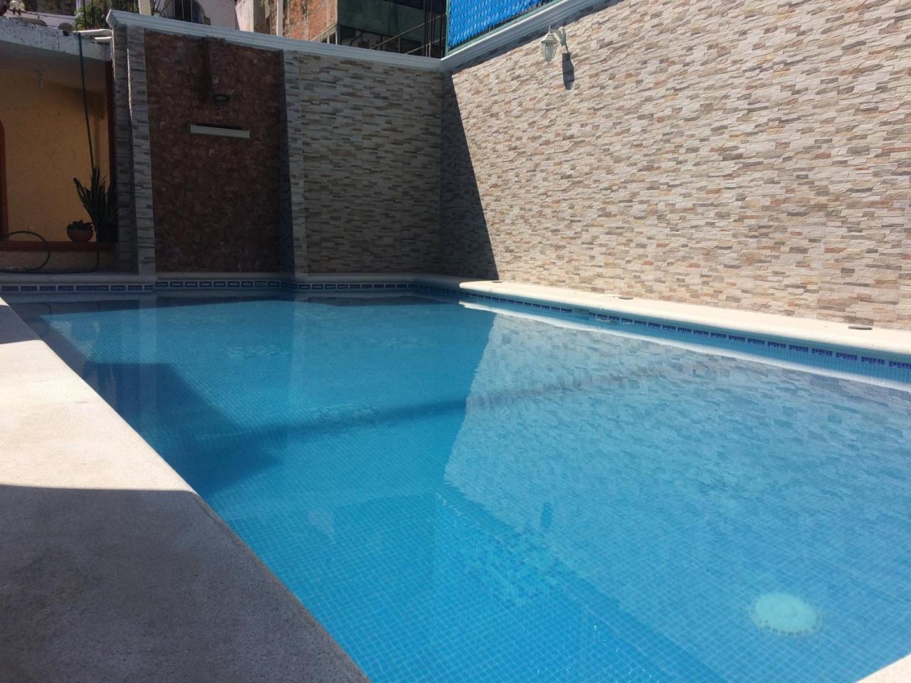Guest house Y Olivares 2*