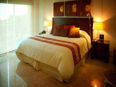 B Pichilingue & Club Aparthotel Acapulco