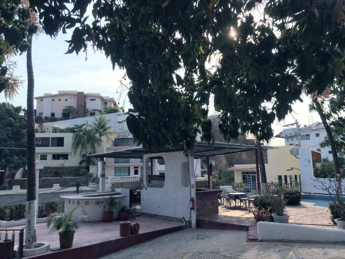 Punta Coral Inn