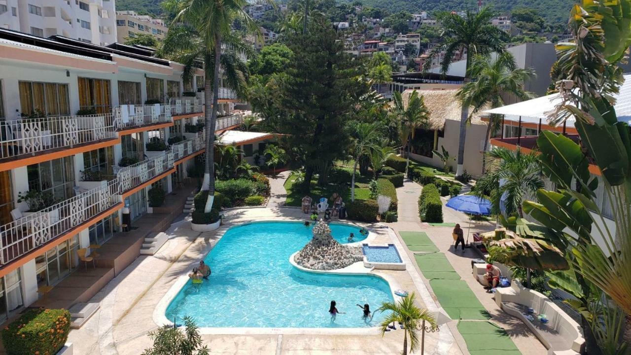 El Tropicano