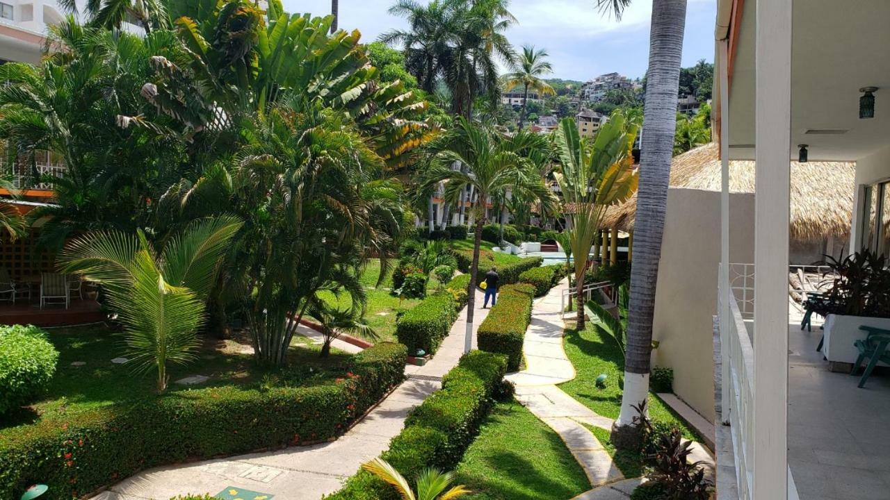 El Tropicano Hotel