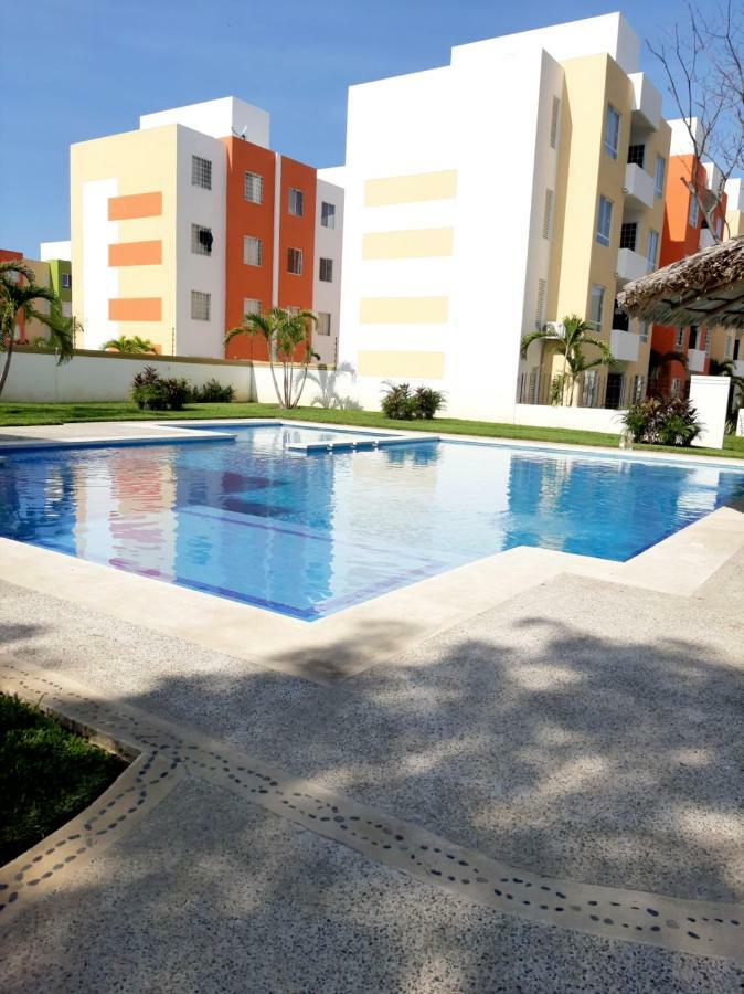 Victor House *