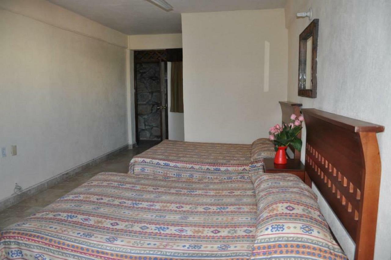 Hotel Caleta View And Bungalows