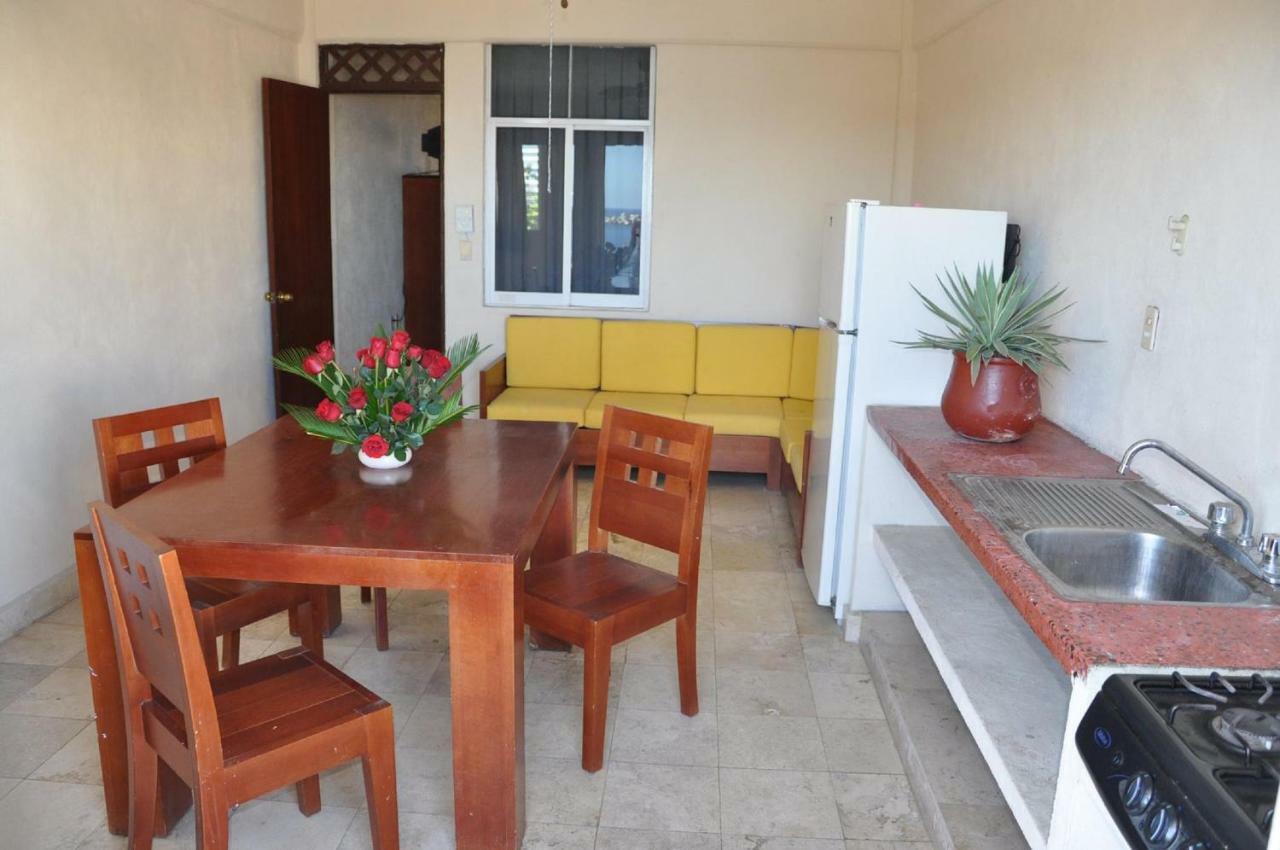 Caleta View And Bungalows