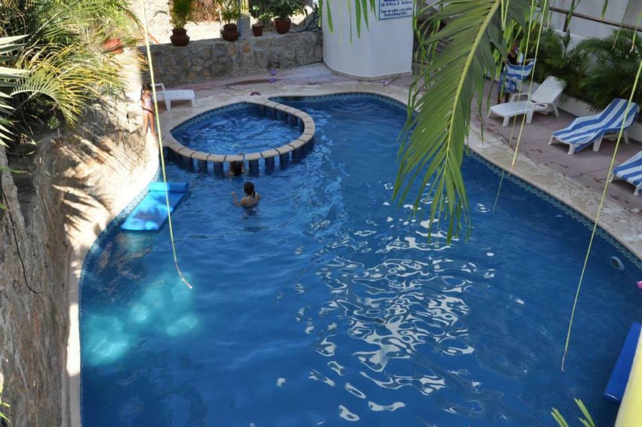 Hotel Caleta View And Bungalows