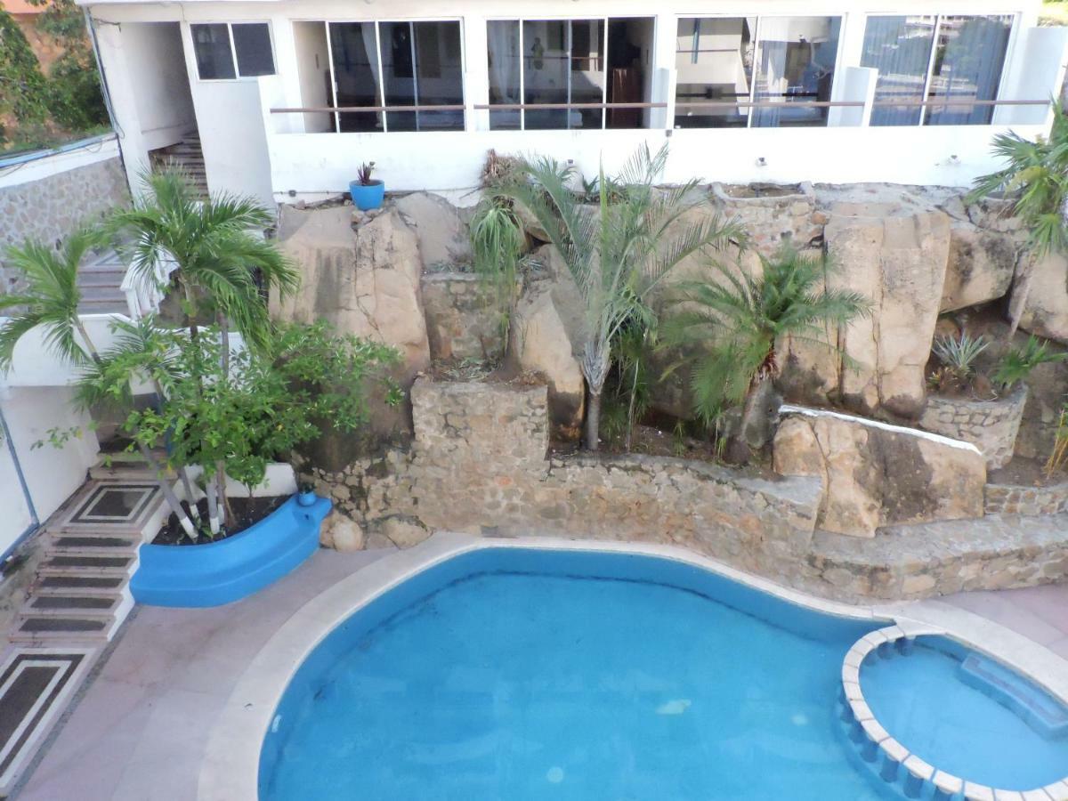 Hotel Caleta View And Bungalows 2*