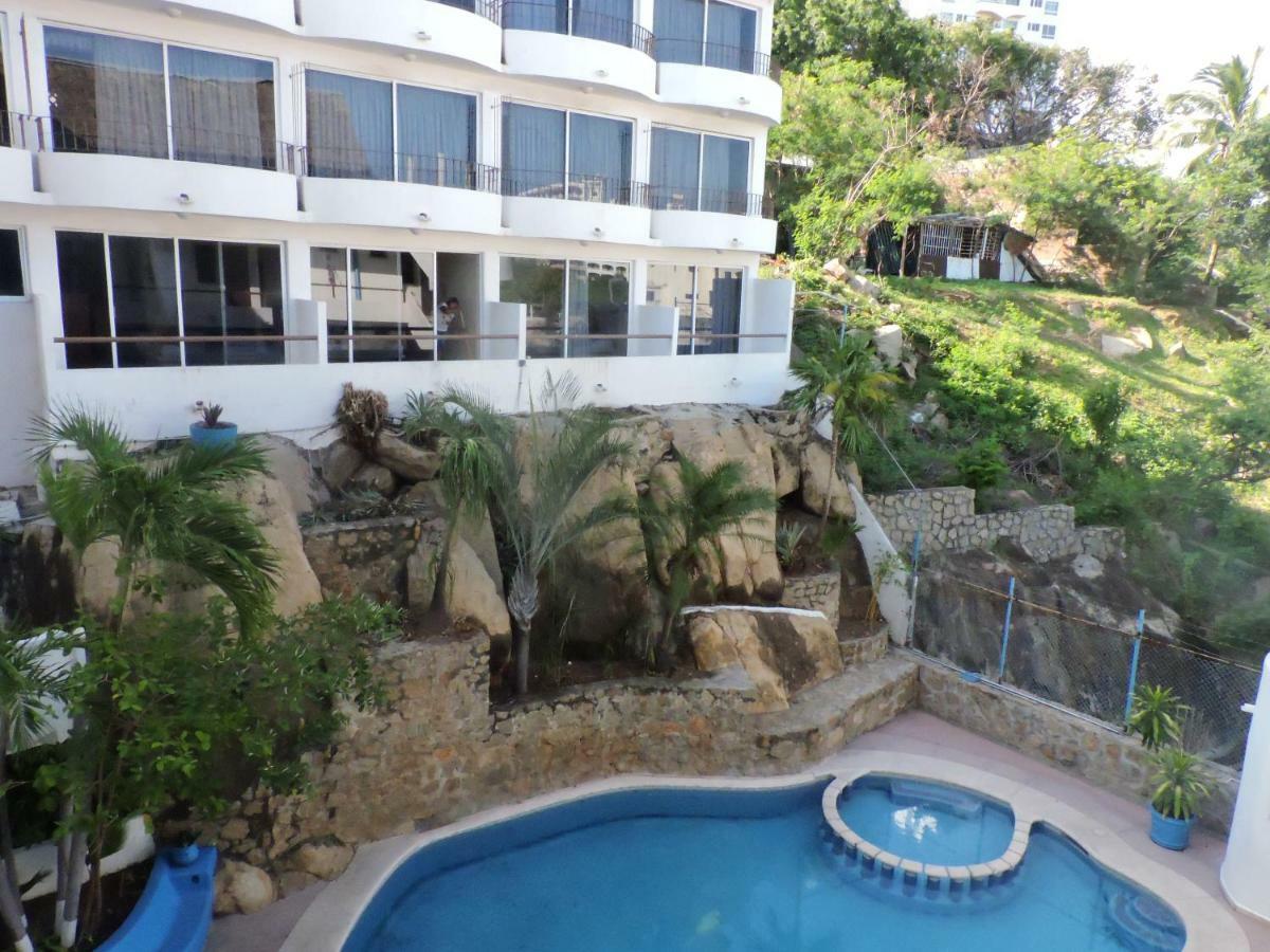 Caleta View And Bungalows 2*